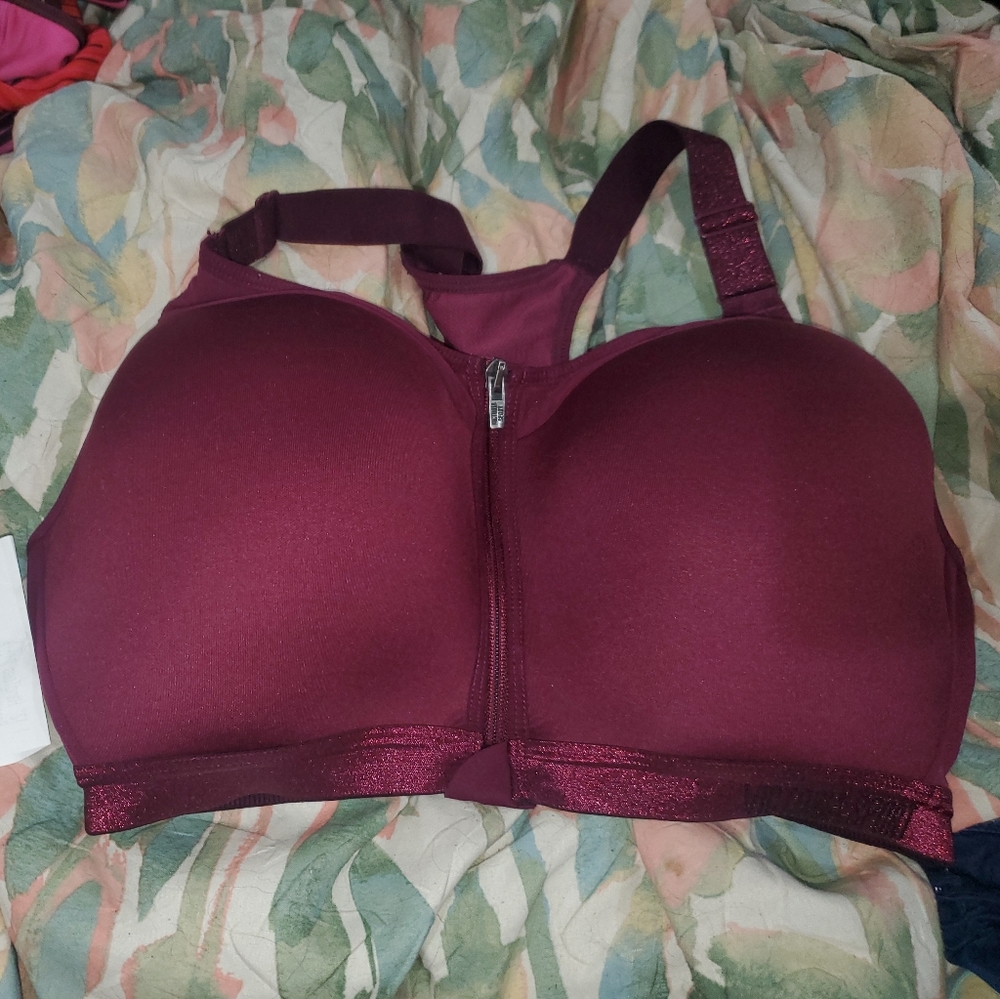 VS sports bra